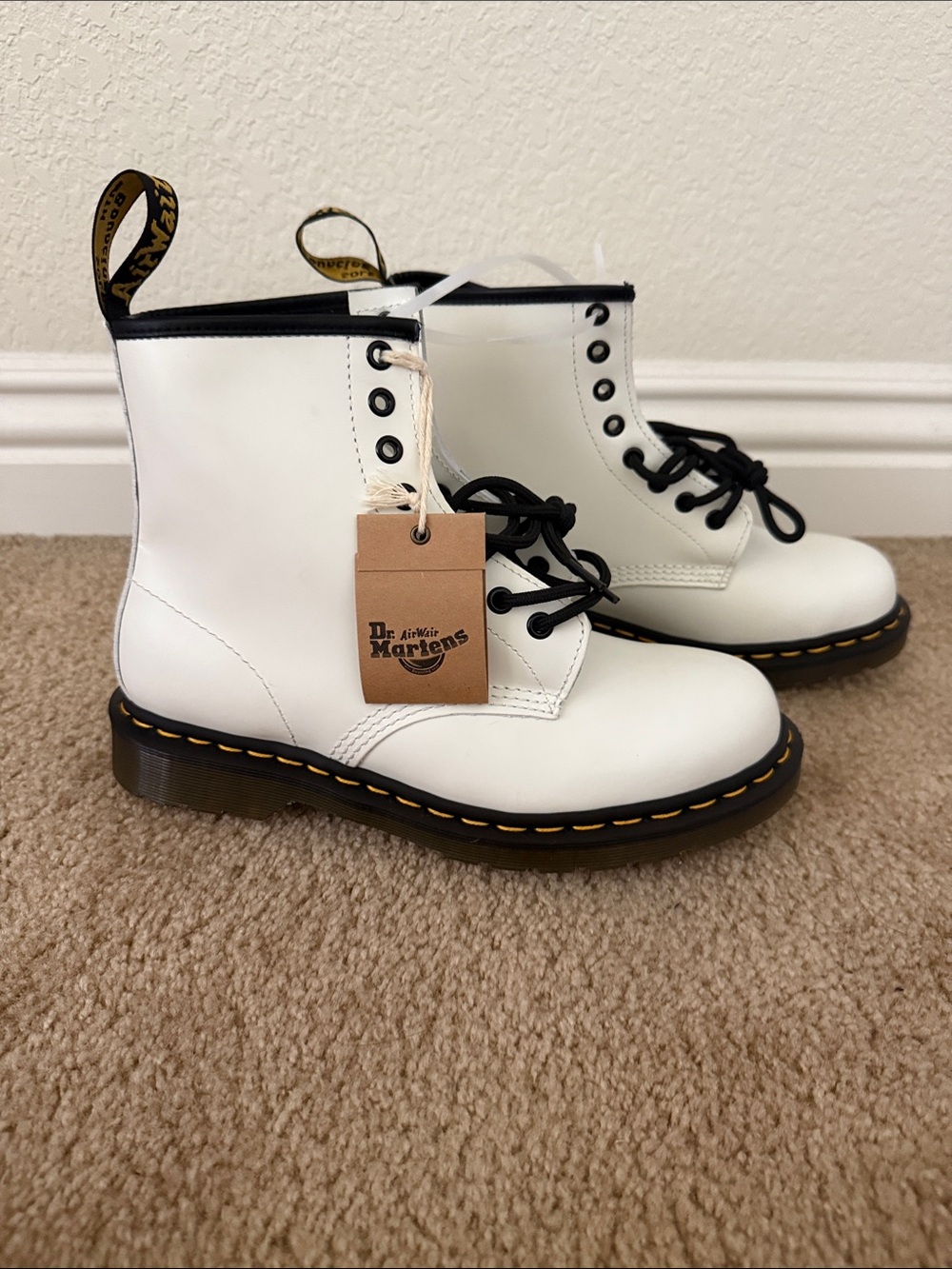 Dr Martens 1460 White Patent Leather 8 Eye Combat Boots 8 NWT
